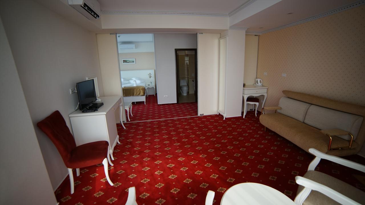 MSR Port Hotel Mangalia Buitenkant foto